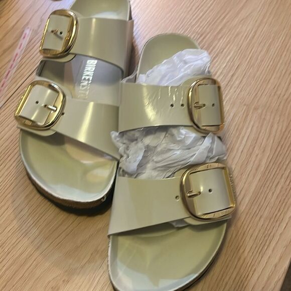 New Birkenstock Arizona Big Buckle High Shine Sandals 6.5 Medium/Narrow $190 - Picture 3 of 11